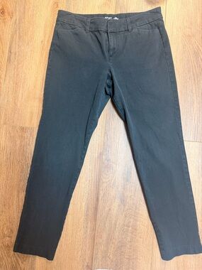 Old Navy Pixie Pants Size 6 Black Ankle Dress Pants Mid Rise Stretch Workwear